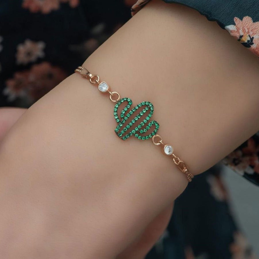 Cactus Green Round Brilliant Cut Signity Diamond Pave Bracelet | Party Wear Bracelet For Women | Fashion Jewelry