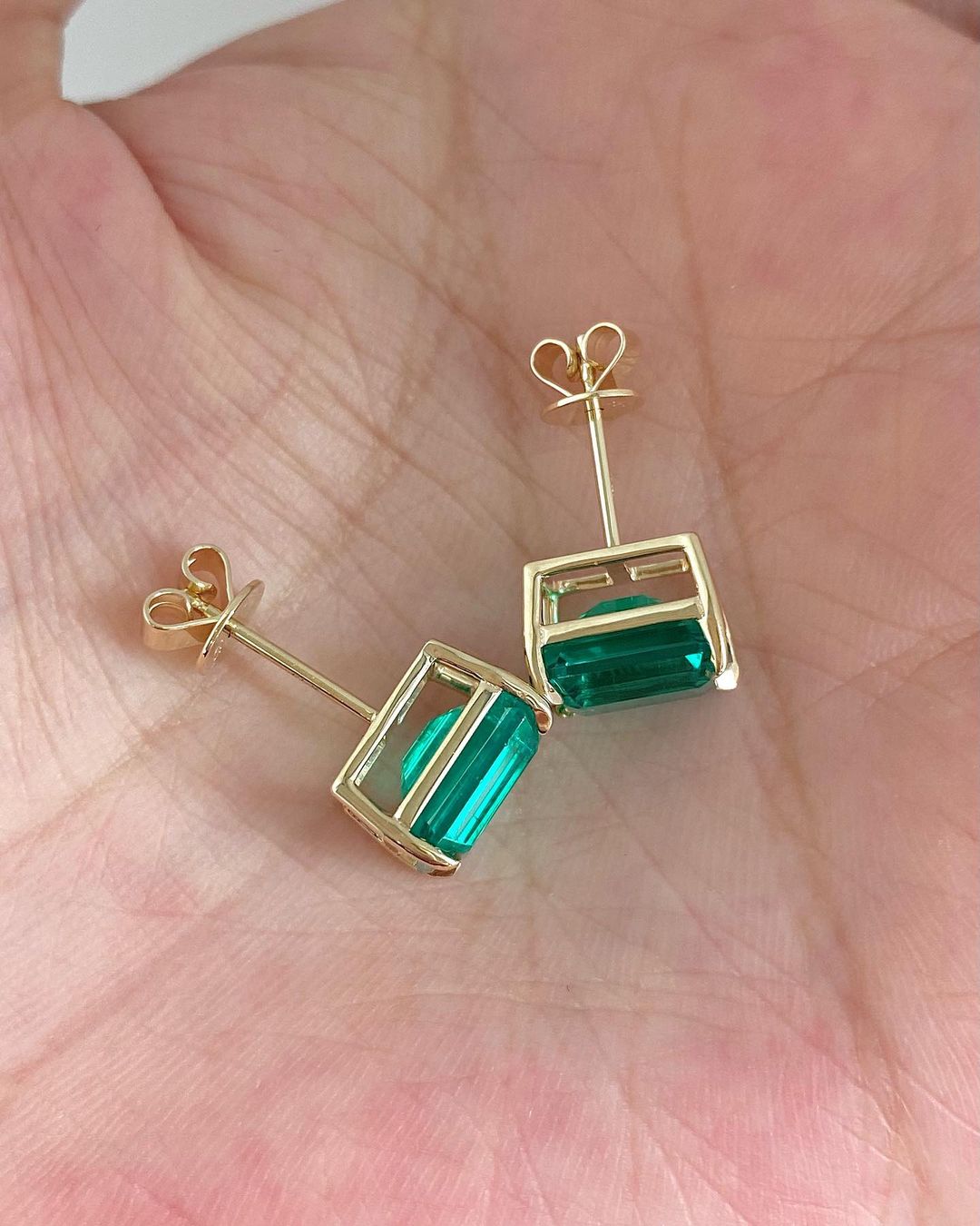 Green Emerald Cut Cubic Zirconia Solitaire Stud Earring | Butterfly Push Back And Basket Set Earring | Birthstone Gift Earring | Comfortable Earring