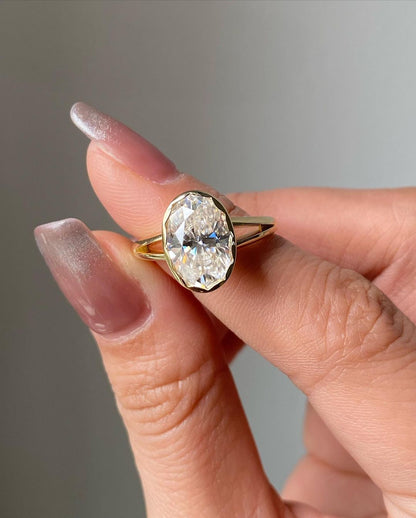 Split Shank 3.10Ct White Oval Cut Bezel Ring | Birthday Gift Ring | Fashion Jewelry