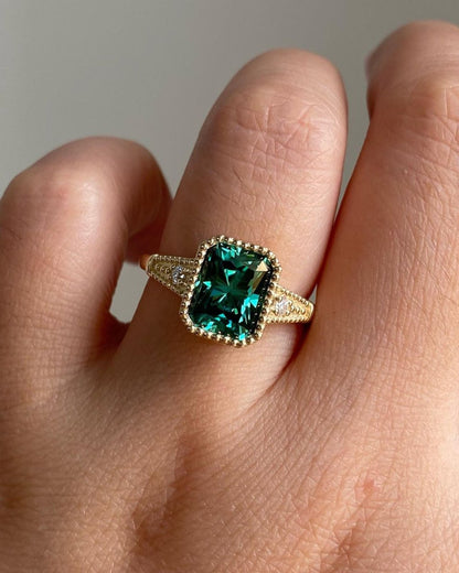 Vintage 2.8Ct Green Cushion Cut Bezel Set Ring | Birthstone Ring For Her | Classic Design Ring | Elegance Design Ring