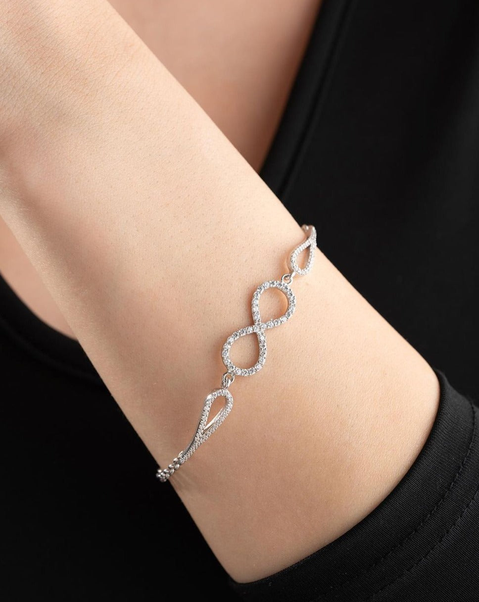 Infinity White Round Brilliant Cut Signity Diamond Pave Bracelet For Women | Designer Bracelet