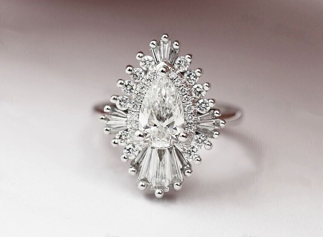 2.88Ct White Pear Cut Halo Rind | Party Wear Ring For Women | Luxury Jewelry
