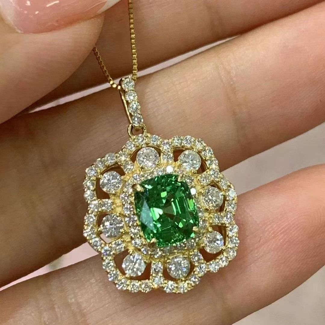 2.80Ct Green Cushion Cut Solitaire Pendant | Special Occasion Pendant | Stunning Pendant For Women | Fashion Jewelry