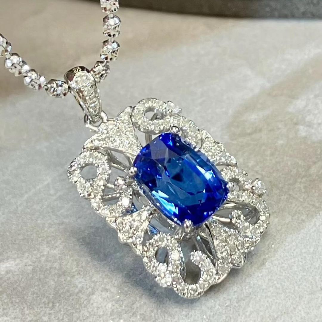 3.20Ct Blue Cushion Cut Prong Pendant | Modern Design Jewelry | High Quality Jewelry For Women | Luxury Jewelry