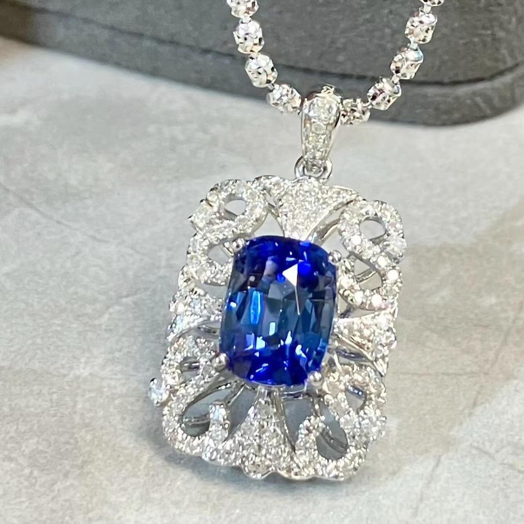 3.20Ct Blue Cushion Cut Prong Pendant | Modern Design Jewelry | High Quality Jewelry For Women | Luxury Jewelry