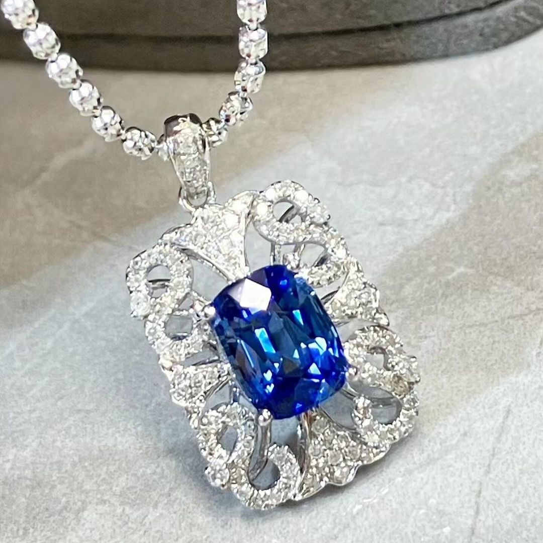 3.20Ct Blue Cushion Cut Prong Pendant | Modern Design Jewelry | High Quality Jewelry For Women | Luxury Jewelry