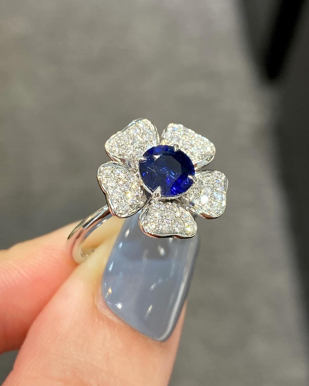 Flower Style 3.4Ct Blue Round Cut Solitaire Ring | Engagement Bride Ring | Special Occasion Ring | Designer Ring For Women