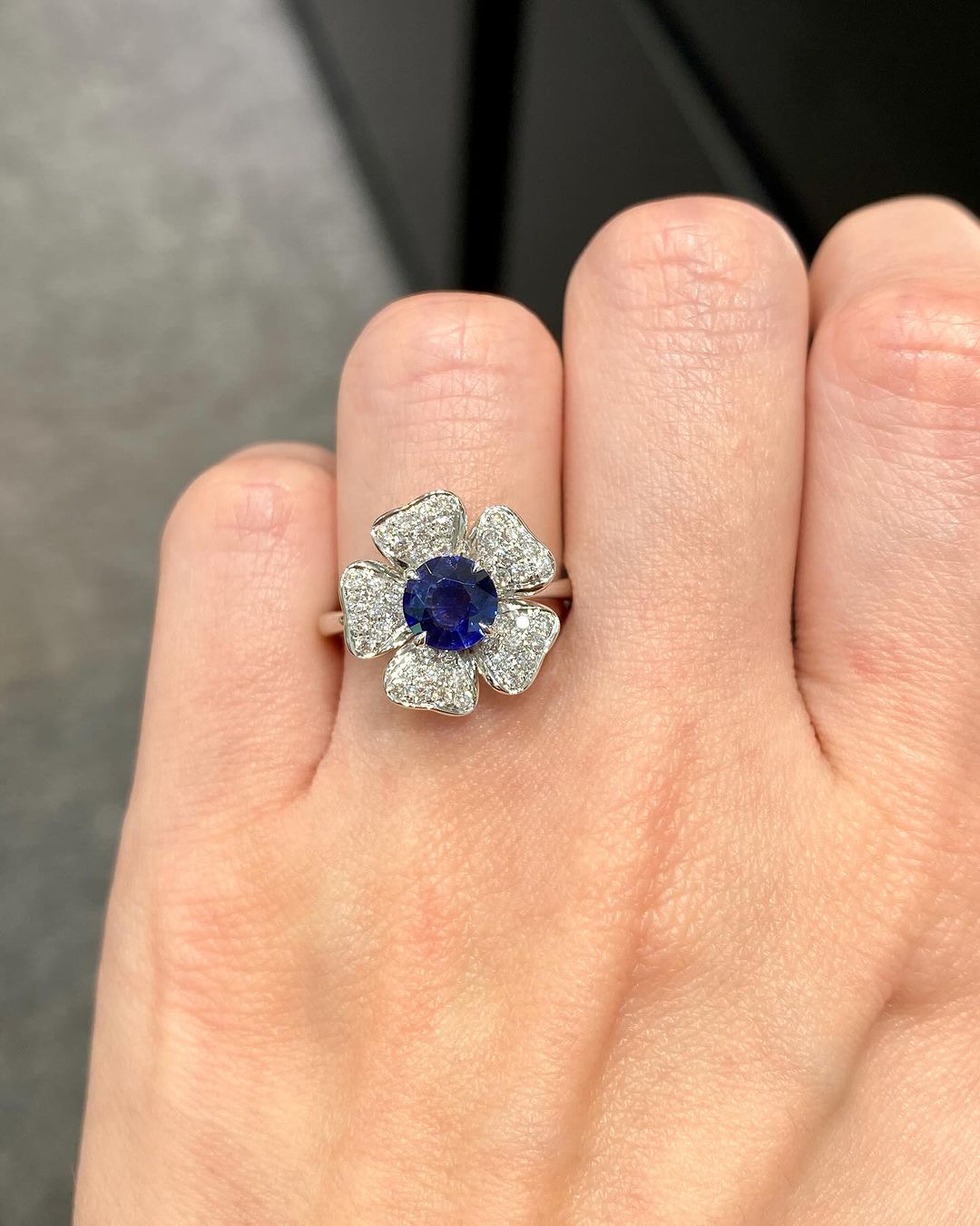 Flower Style 3.4Ct Blue Round Cut Solitaire Ring | Engagement Bride Ring | Special Occasion Ring | Designer Ring For Women