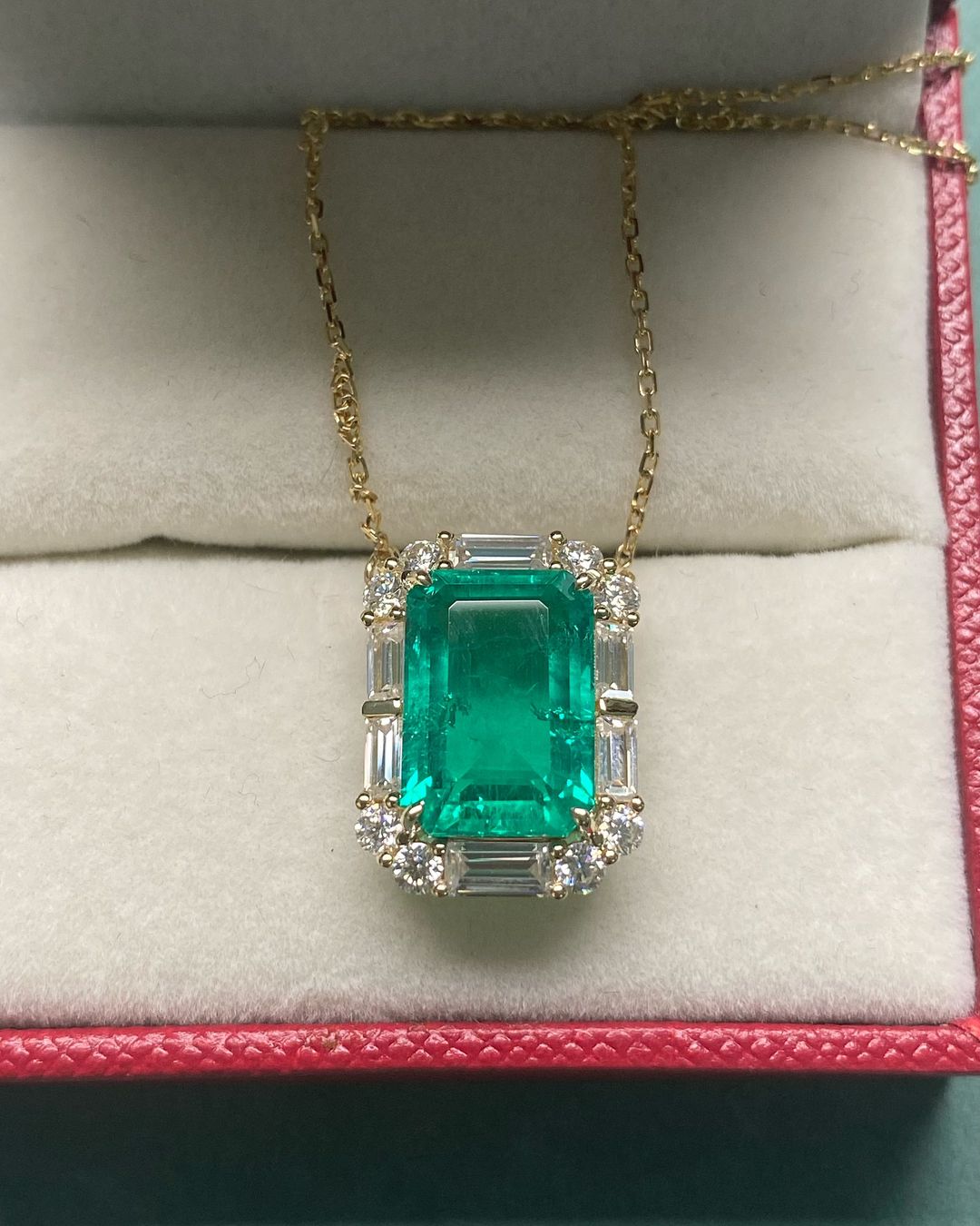 2.80Ct Green Emerald Cut Solitaire With Halo Pendant | Wedding Gift Pendant For Her |  Bridal Jewelry Collection | Sentimental Gift Pendant